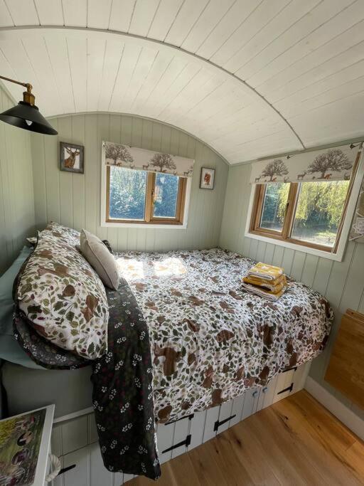 Forest View Shepherd Hut Ewhurst 외부 사진